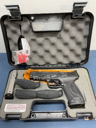 SMITH & WESSON M&P 45 M 2.0 .45 ACP - Image 1 of 8