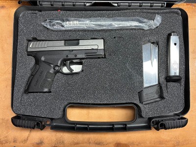 SPRINGFIELD ARMORY XD-45 Sub-Compact Mod. 2 .45 ACP - Image 12 of 14