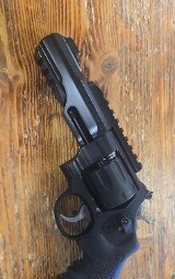 SMITH & WESSON 327 TRR8 PERFORMANCE CENTER .357 MAG - 1 of 2