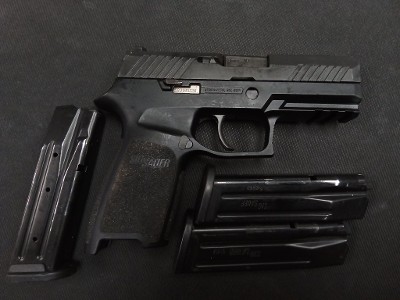 SIG SAUER P320 9MM LUGER (9x19 PARA) - Image 1 of 3