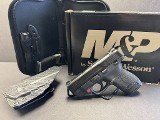 SMITH & Wesson M&P9 SHIELD M2.0 CARRY AND RANGE KIT 9MM LUGER (9X19 PARA) - Image 1 of 2