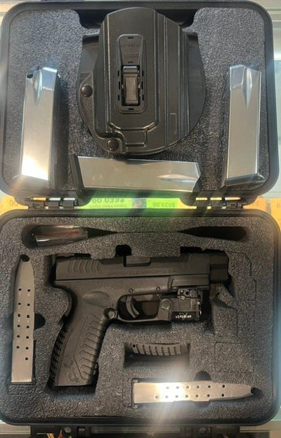 SPRINGFIELD ARMORY XDM .40 S&W - Image 1 of 11