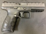 BERETTA APX 9MM LUGER (9x19 PARA) - 1 of 22