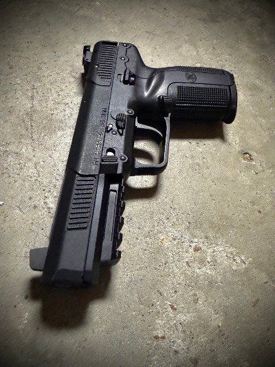 FN FIVE-SEVEN 5.7X28MM - Image 4 of 6