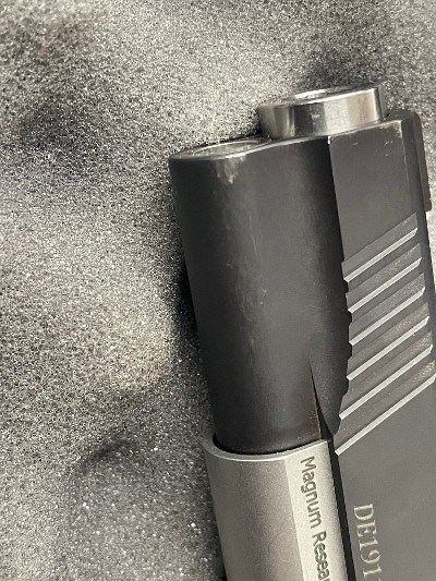 MAGNUM RESEARCH DE1911G10 10MM - Image 7 of 9