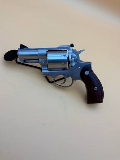 RUGER REDHAWK .357 MAG - Image 2 of 8