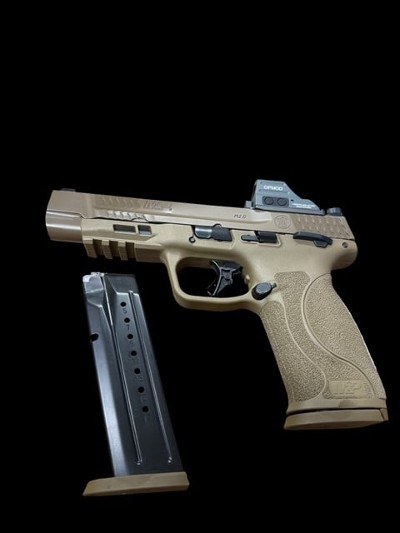 SMITH & WESSON M&P9 M2.0 9MM LUGER (9X19 PARA) - Image 1 of 9