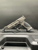 SMITH & WESSON M&P9 M2.0 METAL COMPETITOR 9MM LUGER (9X19 PARA) - Image 2 of 10