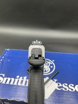 SMITH & WESSON SD40 2.0 .40 S&W - Image 4 of 8
