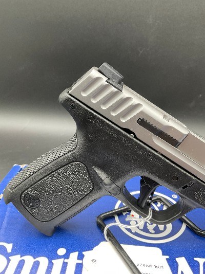 SMITH & WESSON SD40 2.0 .40 S&W - Image 7 of 8