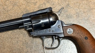 RUGER SINGLE-SIX .22 LR - Image 3 of 9