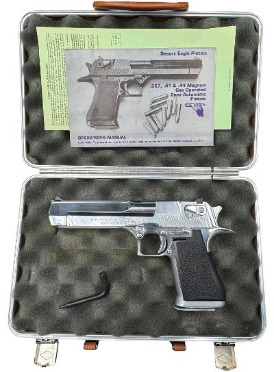 MAGNUM RESEARCH DESERT EAGLE .44 MAGNUM - Image 10 of 10