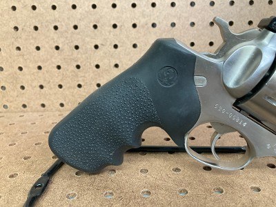 RUGER SUPER REDHAWK ALASKAN .44 MAGNUM - Image 2 of 13