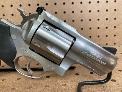 RUGER SUPER REDHAWK ALASKAN .44 MAGNUM - Image 3 of 13