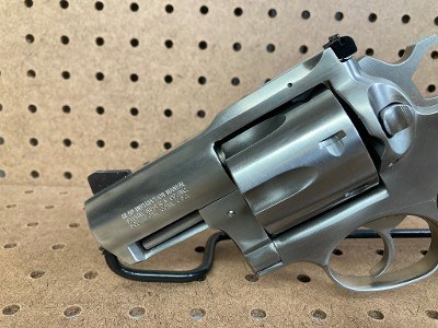 RUGER SUPER REDHAWK ALASKAN .44 MAGNUM - Image 5 of 13