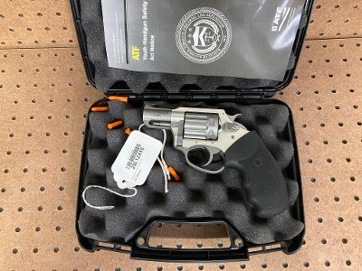 CHARTER ARMS PATHFINDER .22 WMR - Image 8 of 8