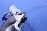 BERETTA 92FS INOX 9MM LUGER (9X19 PARA) - Image 6 of 11