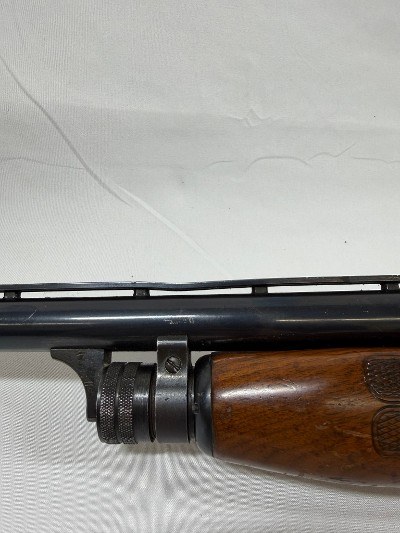 ITHACA GUN COMPANY MODEL 37 FEATHERLIGHT 12 GA - Image 4 of 4