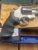 SMITH & WESSON 629-5 Mountain Gun .44 MAG/.44 SPL - 4 of 8