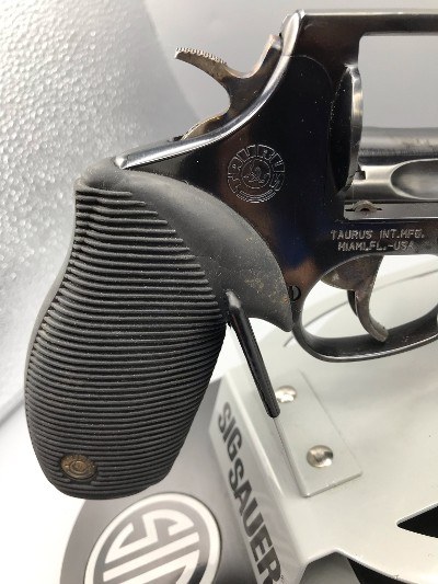 TAURUS THE JUDGE .45lc / .410 - Image 14 of 15