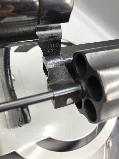 TAURUS THE JUDGE .45lc / .410 - Image 11 of 15