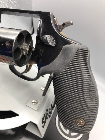 TAURUS THE JUDGE .45lc / .410 - Image 13 of 15