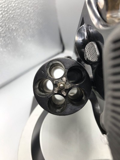 TAURUS THE JUDGE .45lc / .410 - Image 8 of 15