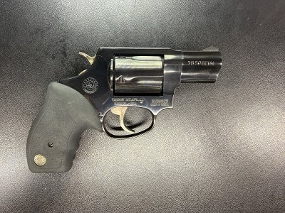 TAURUS 85 .38 SPL - Image 2 of 11