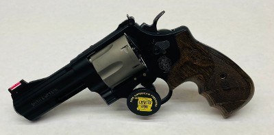 SMITH & WESSON AIRLITE 329PD .44 MAGNUM - Image 2 of 4