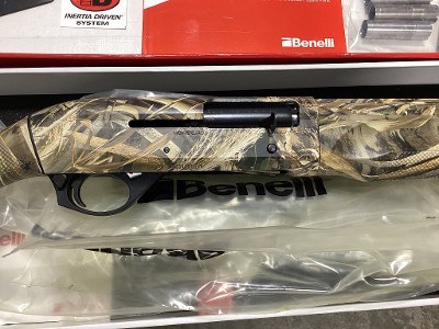 BENELLI MONTEFELTRO MAX-5 12 GA - Image 7 of 25