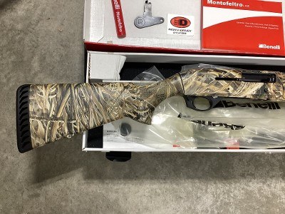 BENELLI MONTEFELTRO MAX-5 12 GA - Image 3 of 25