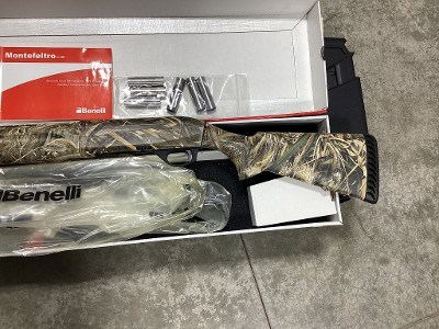 BENELLI MONTEFELTRO MAX-5 12 GA - Image 19 of 25