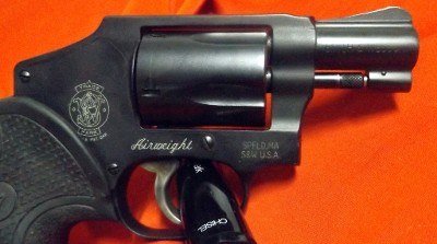 SMITH & WESSON MODEL 442-2 AIRWEIGHT .38 SPL +P - Image 4 of 12
