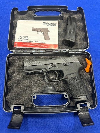 SIG SAUER P320 Compact 9MM LUGER (9x19 PARA) - Image 3 of 6