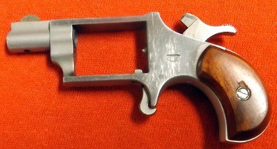 NORTH AMERICAN ARMS NAA-22LR-BBS .22 LR - Image 9 of 10