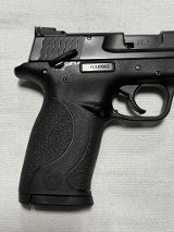 SMITH & WESSON M&P 22 COMPACT .22 LR - Image 5 of 8