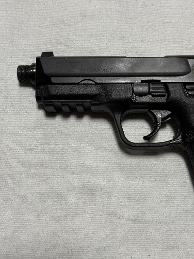 SMITH & WESSON M&P 22 COMPACT .22 LR - Image 4 of 8