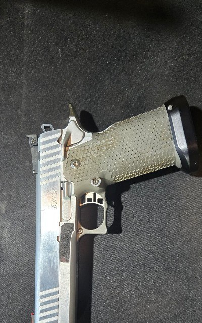 STRAYER TRIPP INTERNATIONAL edge .40 CALIBER - Image 2 of 8
