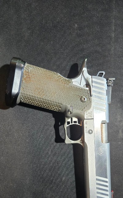STRAYER TRIPP INTERNATIONAL edge .40 CALIBER - Image 3 of 8