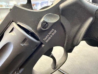 TAURUS 942 .22 LR - Image 4 of 8