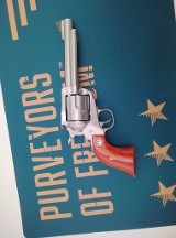 RUGER NEW MODEL SUPER BLACKHAWK .44 MAGNUM - Image 1 of 3