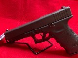 Glock 17 Gen 3 9MM LUGER (9X19 PARA) - 2 of 6