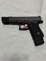 GLOCK 19 Gen 4 9MM LUGER (9x19 PARA) - Image 1 of 8