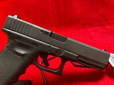 Glock 17 Gen 3 9MM LUGER (9X19 PARA) - Image 4 of 5