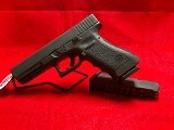 Glock 17 Gen 3 9MM LUGER (9X19 PARA) - Image 1 of 5