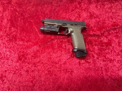 SPRINGFIELD ARMORY ECHELON 9MM 4.5" THRDD BBL, BLK 3D 9MM LUGER (9x19 PARA) - Image 1 of 1