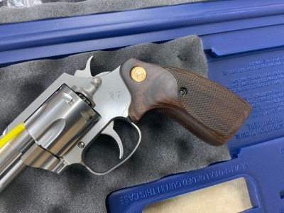 COLT KING COBRA STAINLESS .357 MAG - Image 6 of 7