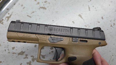 BERETTA APX Full Size w/ Spare Grip Module 9MM LUGER (9x19 PARA) - Image 8 of 8