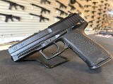 HECKLER & KOCH USP .45 ACP - 1 of 2