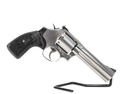 SMITH & WESSON MODEL 686-6 PLUS .357 MAG - Image 2 of 13